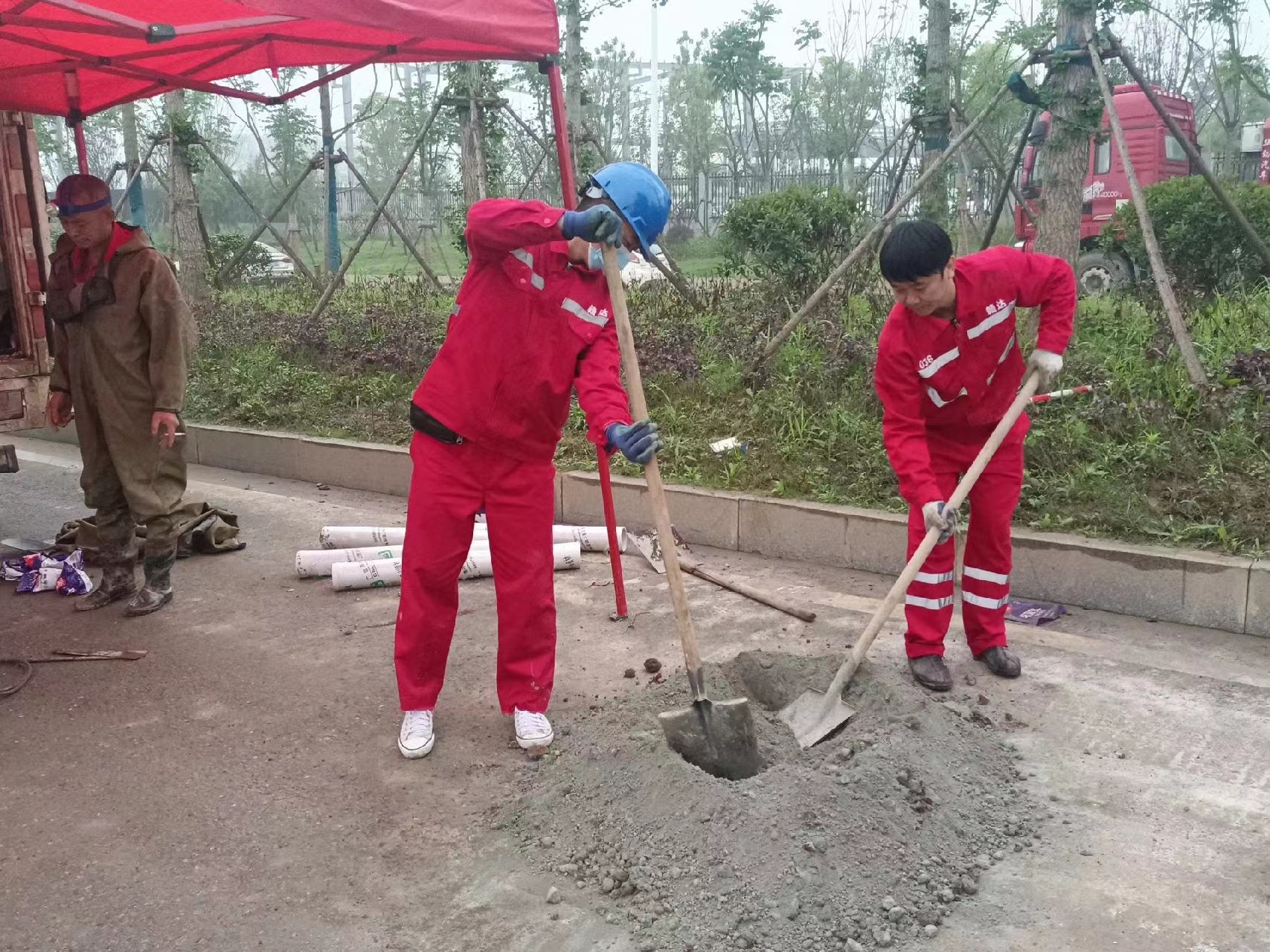 鄄城管道疏通哪家好】及时进行市政管道清淤